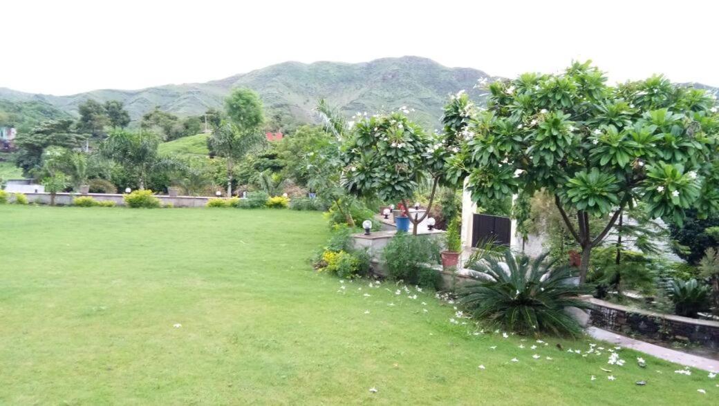 Meera Valley Resort Udaipur Exterior photo