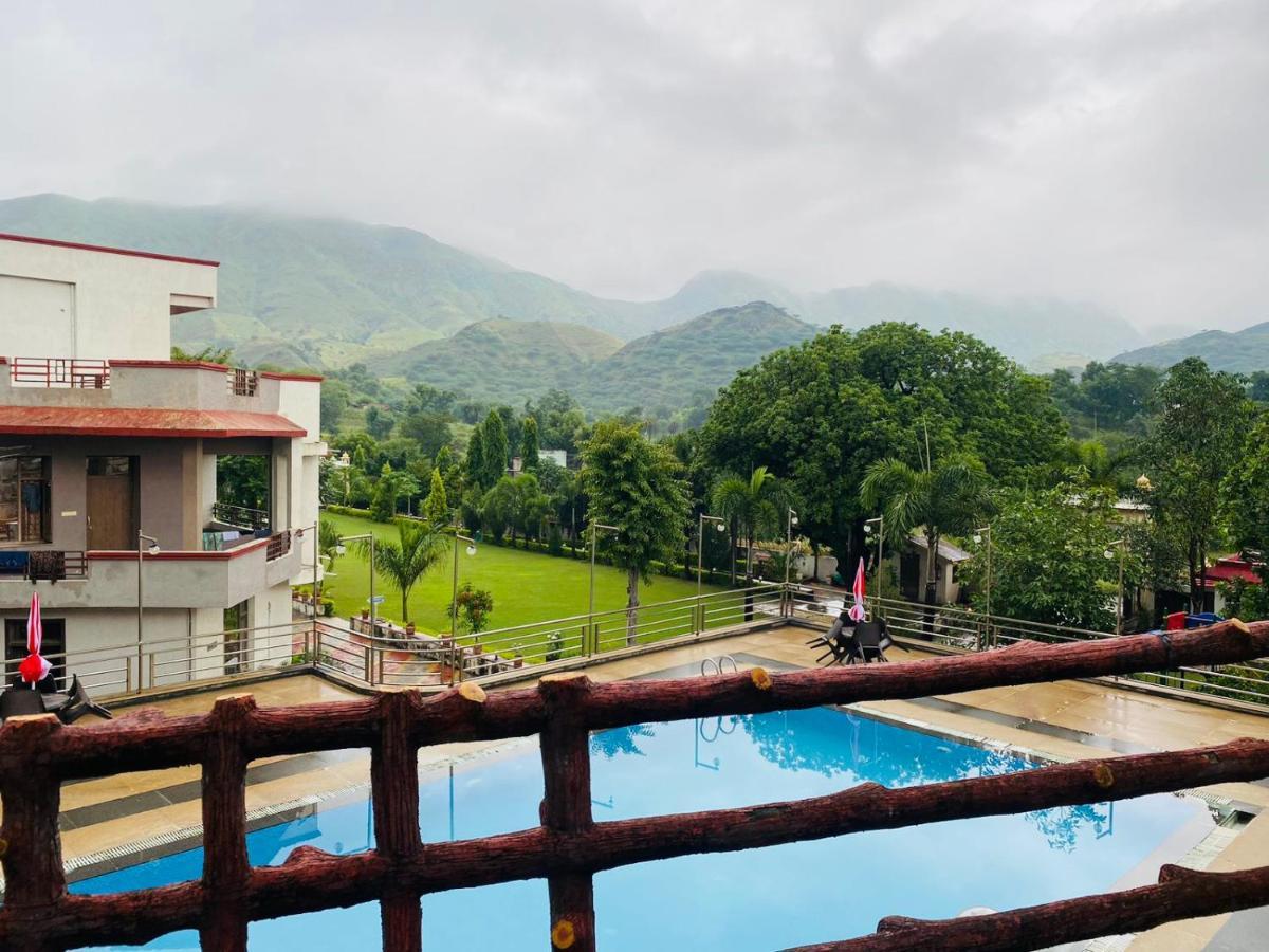 Meera Valley Resort By Nexottel Udaipur Exterior photo