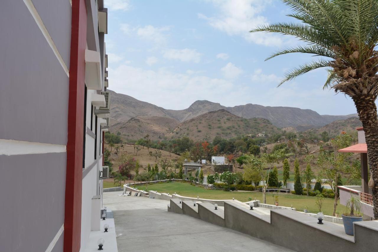 Meera Valley Resort By Nexottel Udaipur Exterior photo