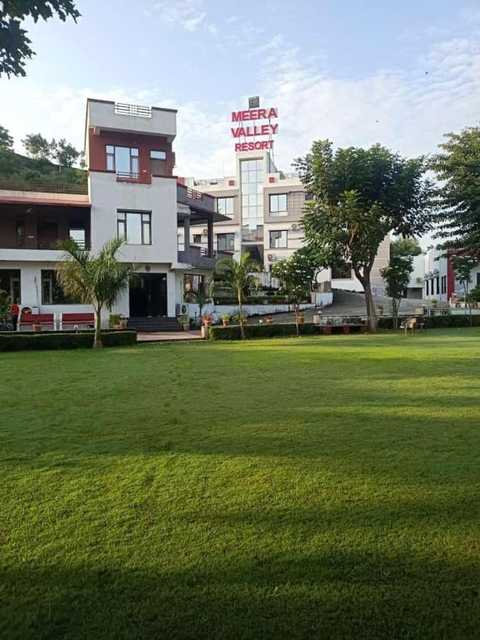 Meera Valley Resort By Nexottel Udaipur Exterior photo
