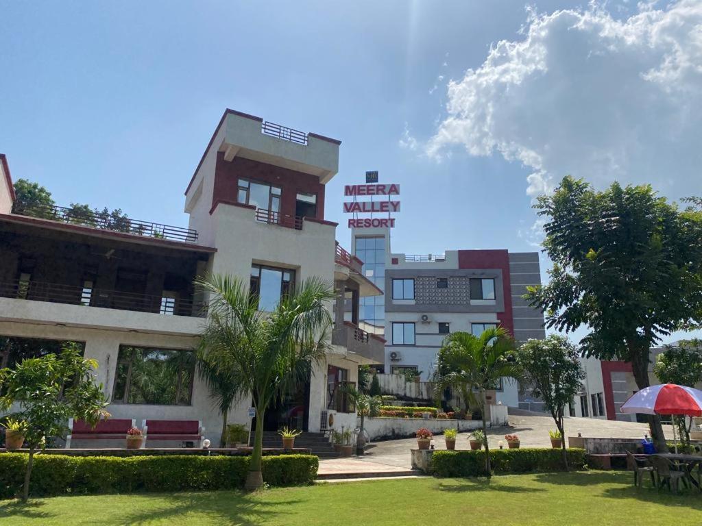 Meera Valley Resort By Nexottel Udaipur Exterior photo